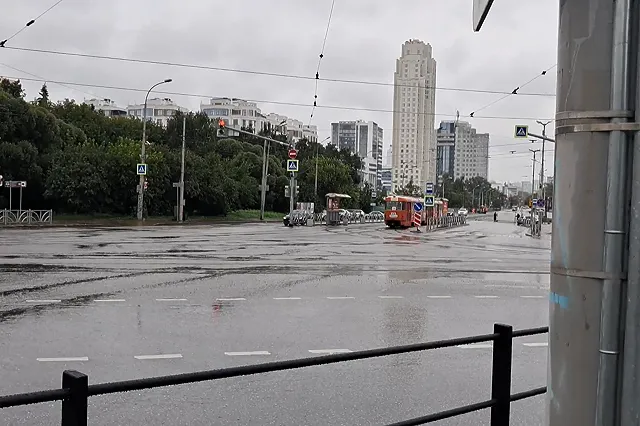 Движение для автомобилей и пешеходов по Куйбышева открыли досрочно