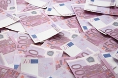 Курс евро обновил исторический максимум