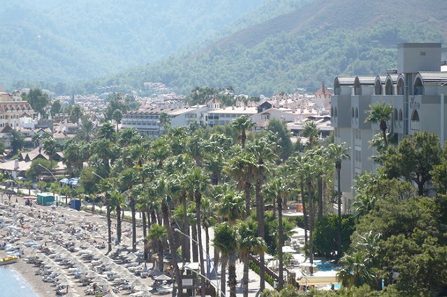 Теракт не повлиял на интерес россиян к отдыху в Турции