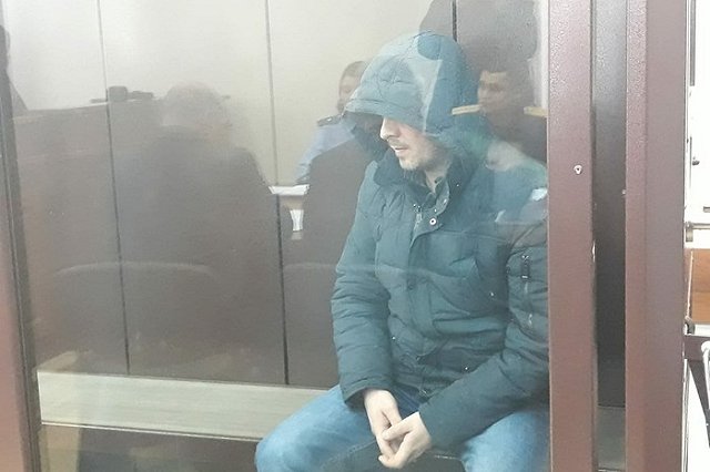 В Кировском суде начали избирать меру пресечения экс-МЧСнику, убившему архитектора Кротова