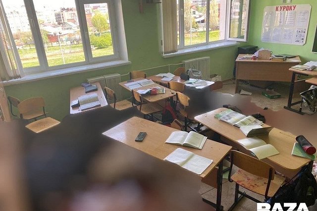 Путин поручил ужесточить правила владения оружием после стрельбы в Казани