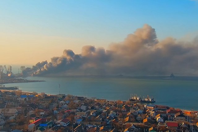 Из Бердянска вышло первое судно с зерном для дружественных стран