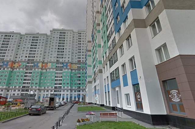 В многоэтажке Екатеринбурга образовались трещины после ремонта