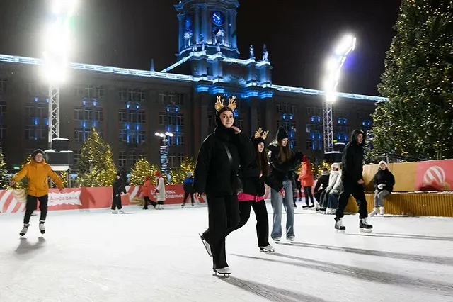 Журналист призвал мэра Екатеринбурга окончательно убрать стоянку с главной площади