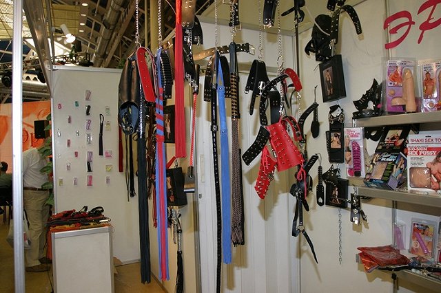 Курганец не нашел секс-шоп в списке всех секс-шопов города и пожаловался в УФАС