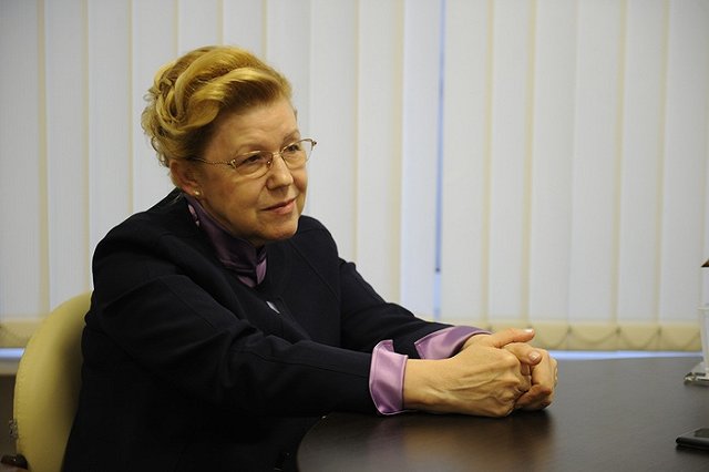 Мизулина заявила о патриотизме проживающего за границей сына