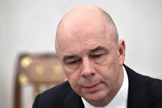 Силуанов объяснил отказ от раздачи денег россиянам