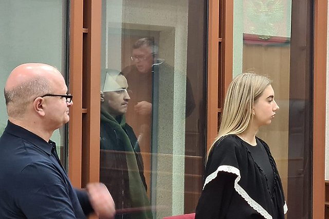 Поставлена точка в уголовном деле невменяемого уральца, выбросившего с 5 этажа годовалую дочь