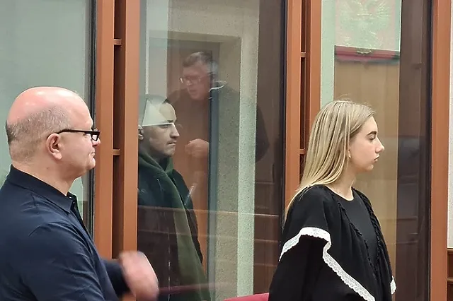 Поставлена точка в уголовном деле невменяемого уральца, выбросившего с 5 этажа годовалую дочь