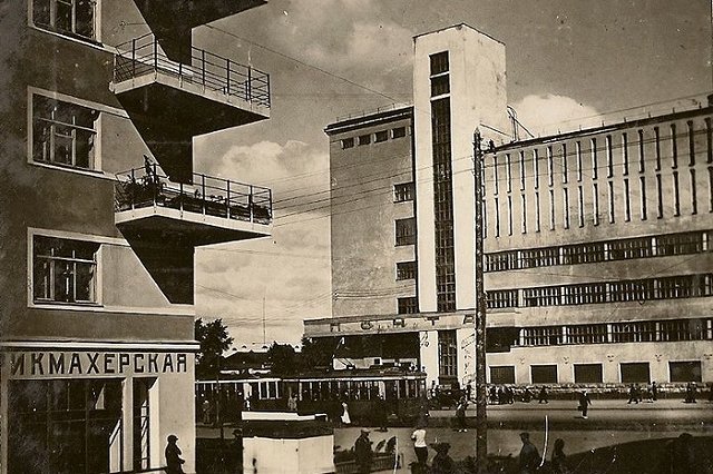 Улицу Толмачева в Екатеринбурге все-таки переименовали в Царскую