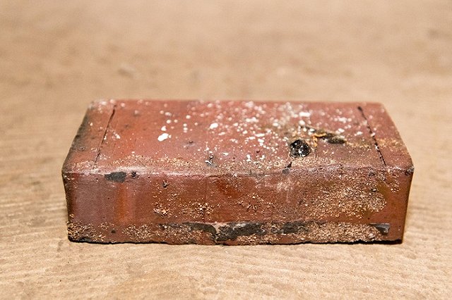 Жителю Мурманской области трижды прислали по почте кирпичи вместо планшета