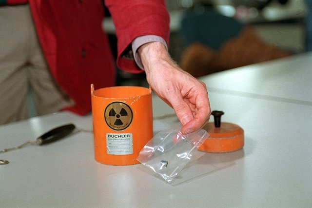 Путин приостановил действие соглашения с США по плутонию