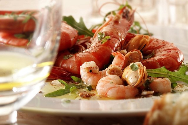 Журналист «Комсомолки» и Навальный разругались из-за США и лобстеров