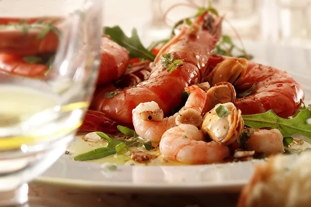 Журналист «Комсомолки» и Навальный разругались из-за США и лобстеров