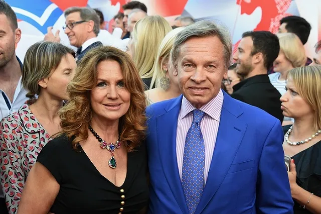 Пушков рекомендовал Вайкуле петь в кафе для «европейцев», которые ее не знают