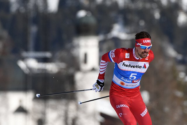 Российский лыжник Устюгов дисквалифицирован за конфликт с Клебо