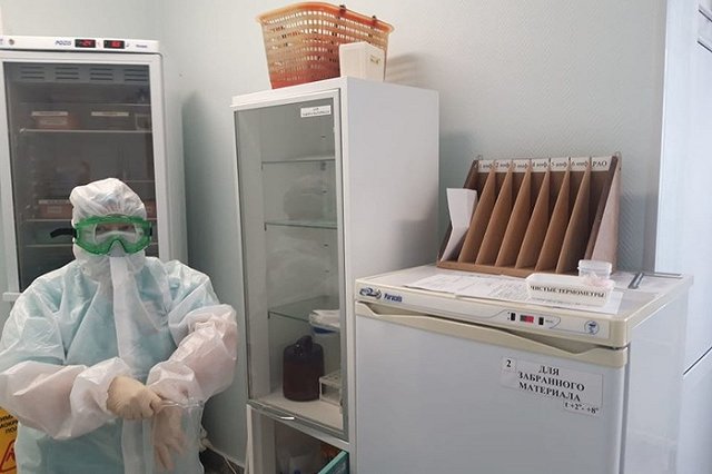 «Не бывает двух главных мыслей». Ройзман объяснил противоречивость сигналов власти населению