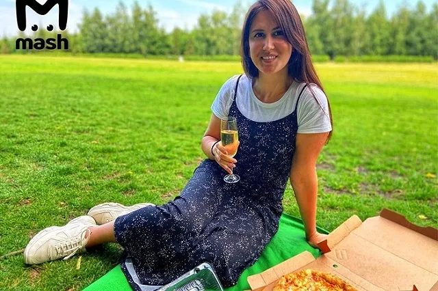 Погибшая 26-летняя учительница английского в Казани в мае собиралась уходить из школы