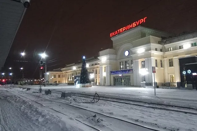 «Иностранцу отсюда просто не выбраться». Неудобная правда о вокзале Екатеринбурга