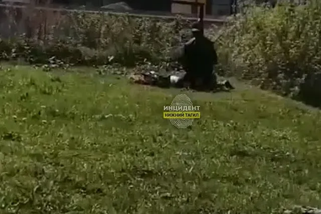 Пьяные свердловчане занялись сексом на улице