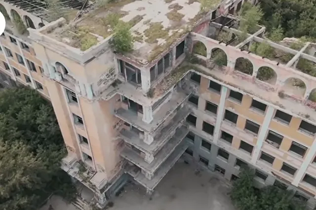 Заброшенную больницу в Зелёной роще оценили в 300 миллионов рублей