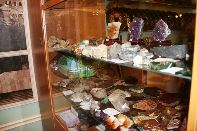 Судебные приставы выселяют екатеринбургский Музей камня