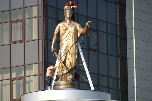 Суд присяжных попросил о снисхождении к уральцам, убившим гостя в ходе застолья