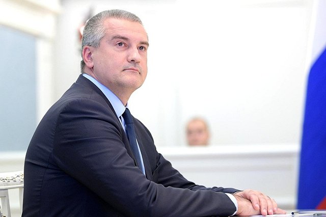 В Киеве потребовали запретить иностранцам участие в ялтинском форуме