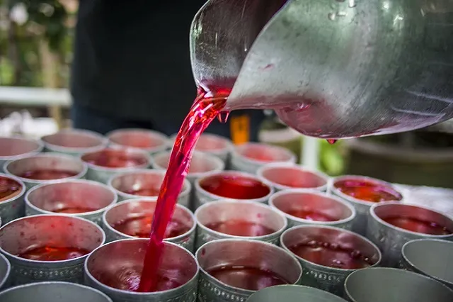 Ресторан Челябинска заплатит 30 тыс. рублей девушке, хлебнувшей моющего средства