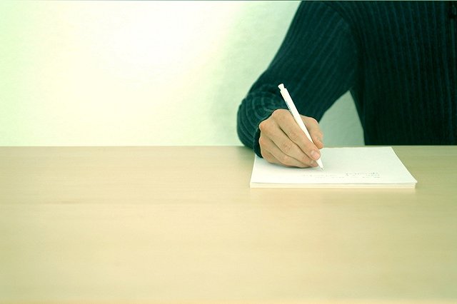 Деньги екатеринбурженки перевели в чужой НПФ по поддельной подписи