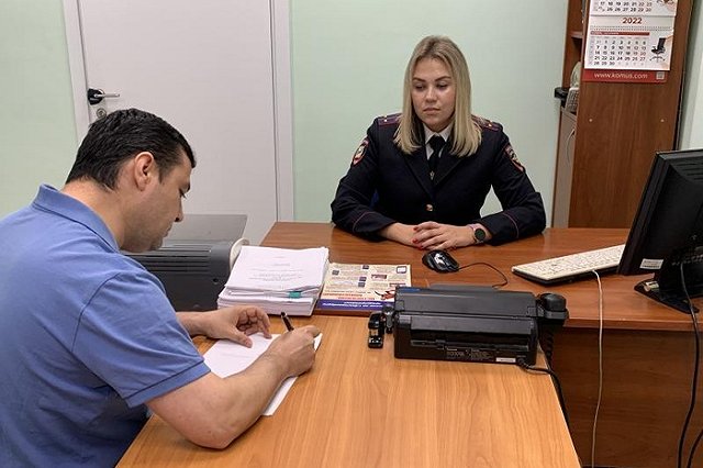 В Екатеринбурге сотрудница полиции раскрыла преступление вместе с сыном