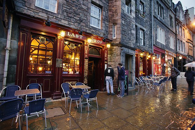 Нетерпеливая клиентка получила чек с «болью в заднице»