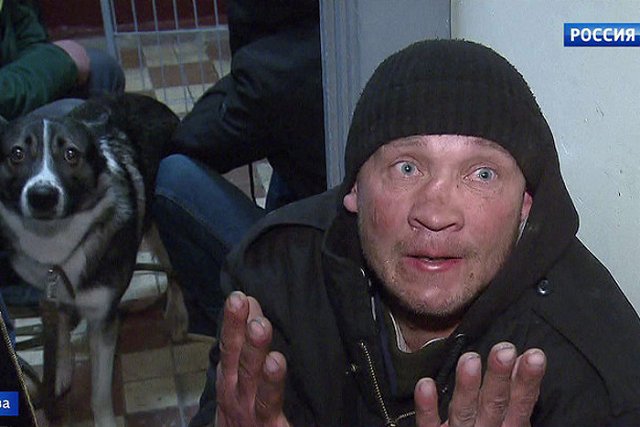 Бомжи оккупировали многоэтажку в центре столицы