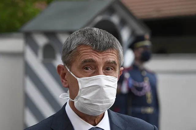 Премьер Чехии не счел необходимым высылать из страны российского посла