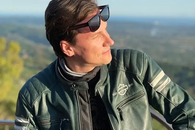 «Отношение наплевательское. Лечения нет»: родители уральского актёра заразились коронавирусом