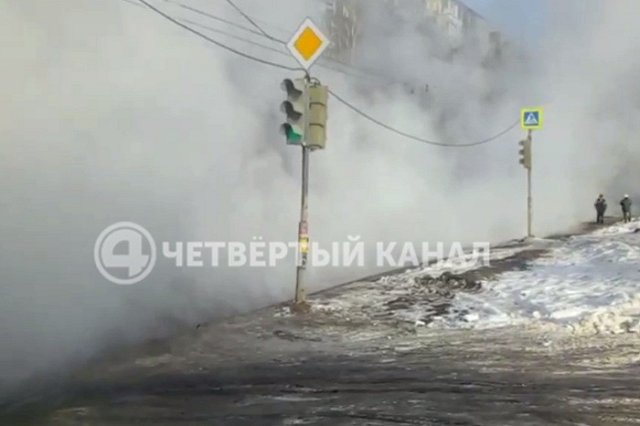 Пионерский поселок заволокло паром