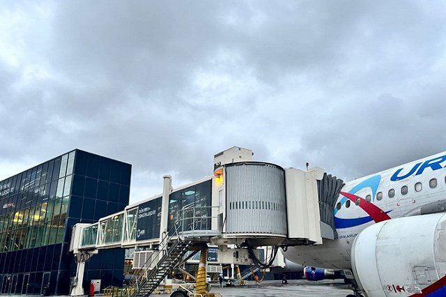 «Уральским авиалиниям» ограничили полёты в Баку