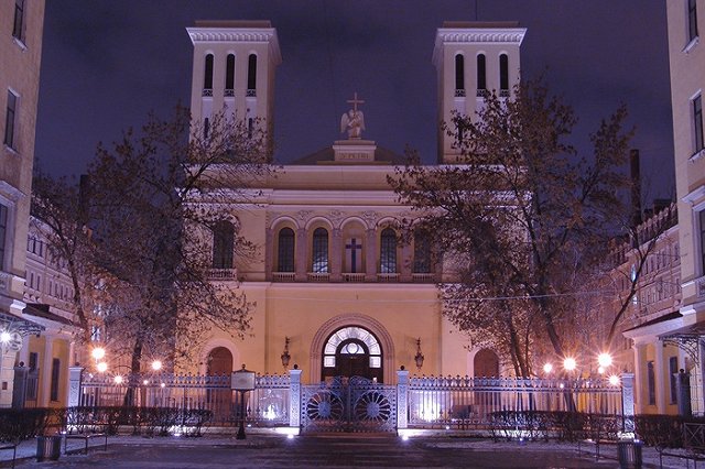 В Петербурге любитель делать сэлфи сорвался с крыши храма