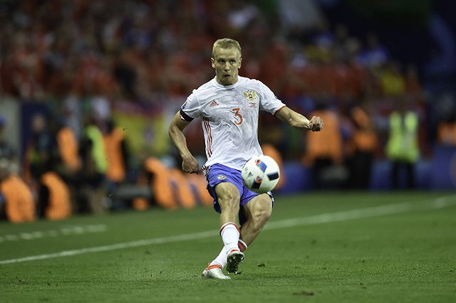 Смольников попал в сборную худших игроков Евро-2016 по итогам группового этапа