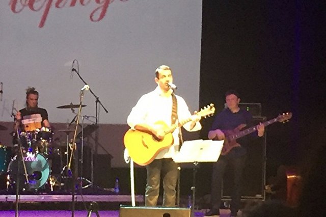 В Екатеринбурге при аншлаге прошел концерт памяти Владимира Высоцкого