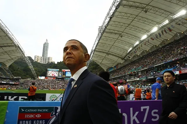 Обама выступил на публике впервые после ухода с поста президента США