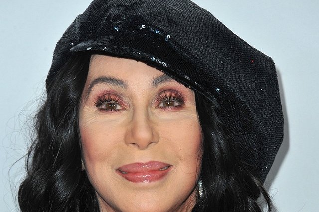 71-летняя Шер сразила поклонников наготой на церемонии Billboard