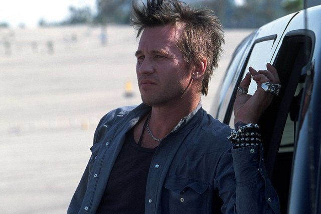 Вэл Килмер рассказал о борьбе с раком горла