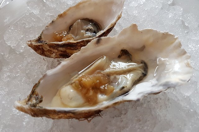 Американец нажаловался в полицию на мелких устриц в ресторане