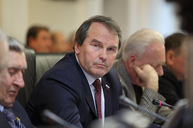 «Мы ожидали не такого фильма»: в Совфеде ополчились на «Братство» Лунгина