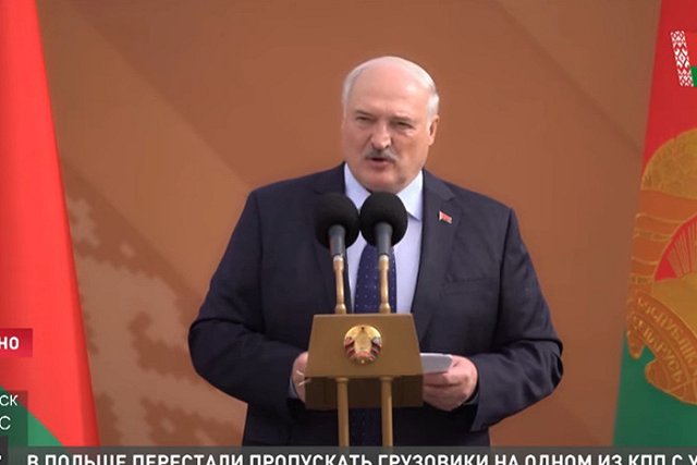 Лукашенко заявил, что Белоруссия готовится к войне