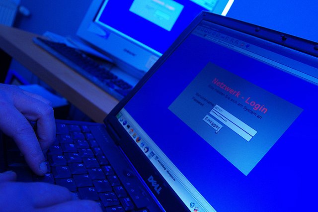 Сибиряк угадал пароль к сайту администрации райцентра и добавил туда матерщины