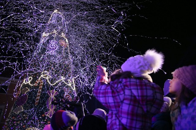 Екатеринбург рекомендовано к Новому году сделать красным