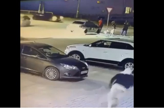 В Чечне выставили на площади тело 17-летнего террориста