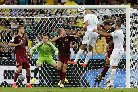 Сборная России по футболу впервые не одержала ни одной победы на ЧМ